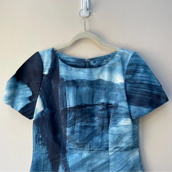 Carolina Herrera Blue Brush Stroke Abstract Sheath Dress MSRP $2,290 Size 8 - Picture 4 of 10